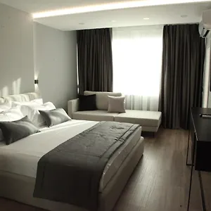 L'hotel Tirana